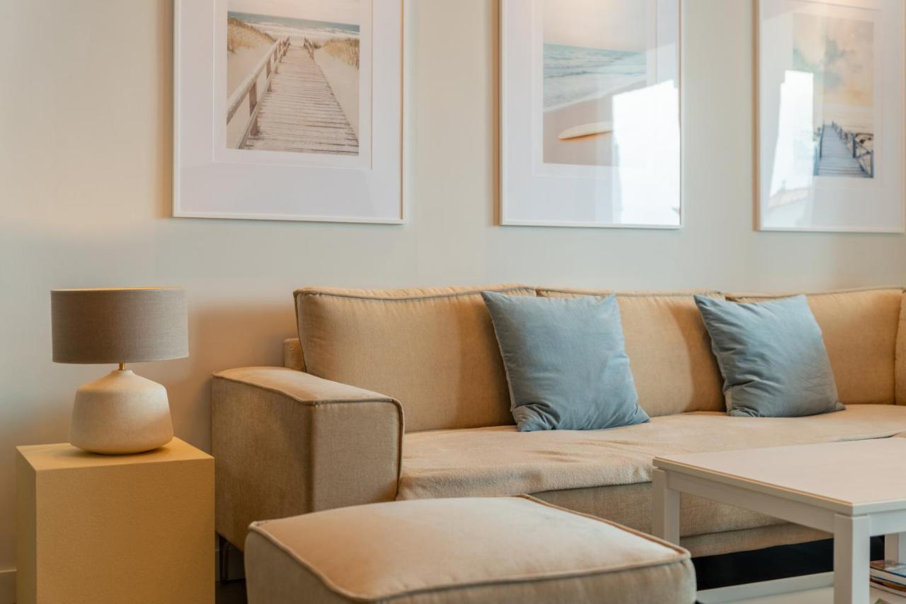 Luxurious Apartment With Sea Views Blue Suites B2-103 Манилва Экстерьер фото