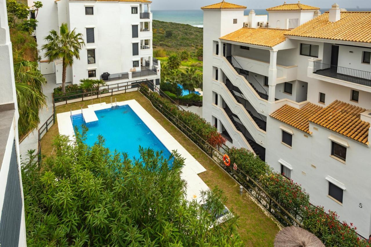 Luxurious Apartment With Sea Views Blue Suites B2-103 Манилва Экстерьер фото