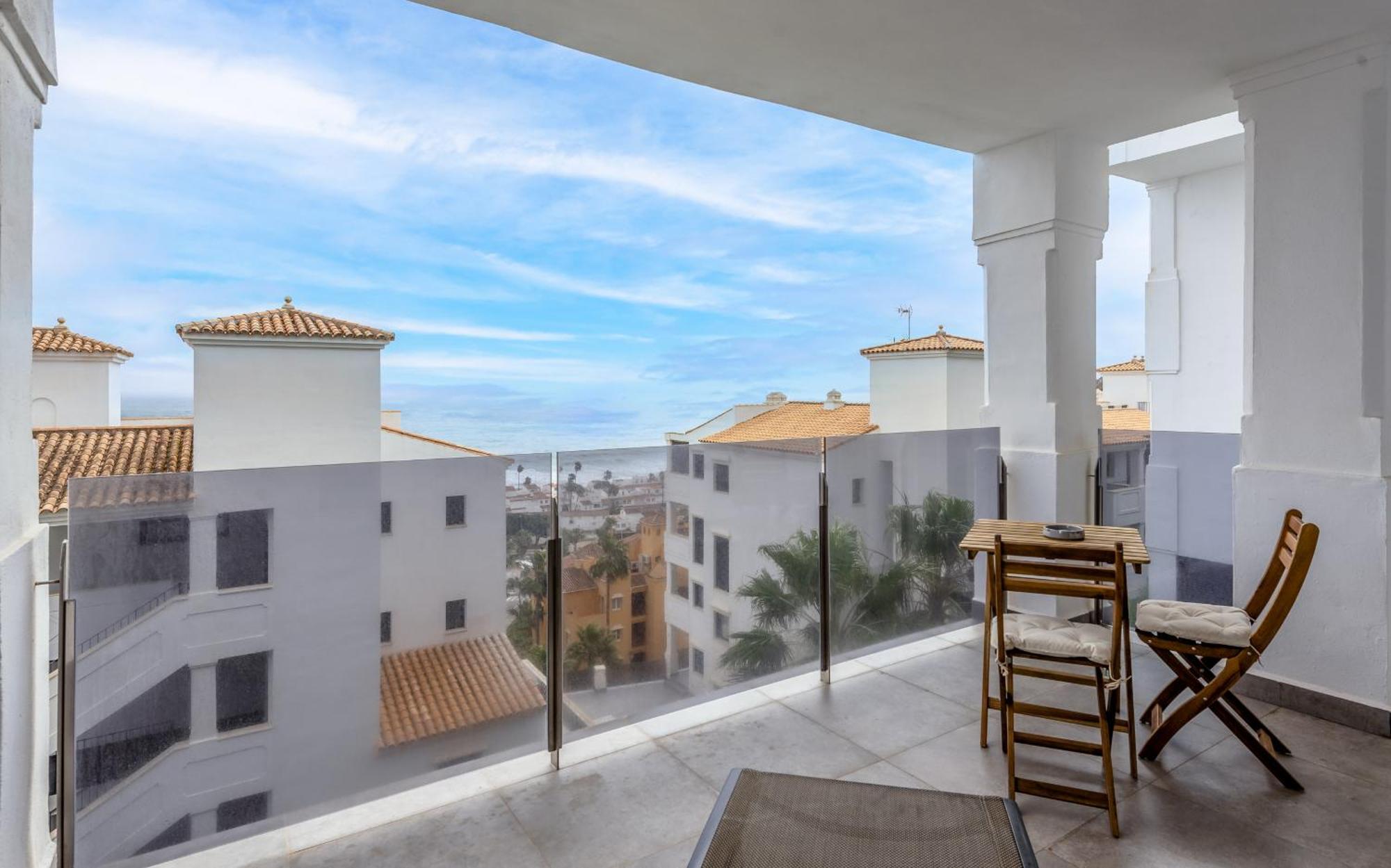 Luxurious Apartment With Sea Views Blue Suites B2-103 Манилва Номер фото